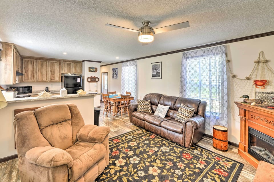 House (2 Bedrooms) | Interior