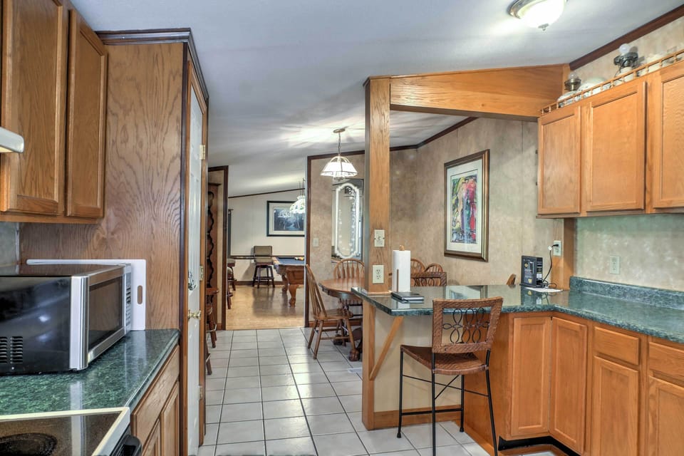 House (3 Bedrooms) | Interior