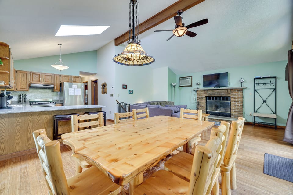 House (4 Bedrooms) | Interior