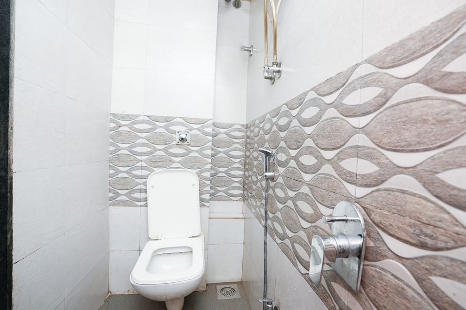 Standard Room | Bathroom | Shower, rainfall showerhead, free toiletries, bidet