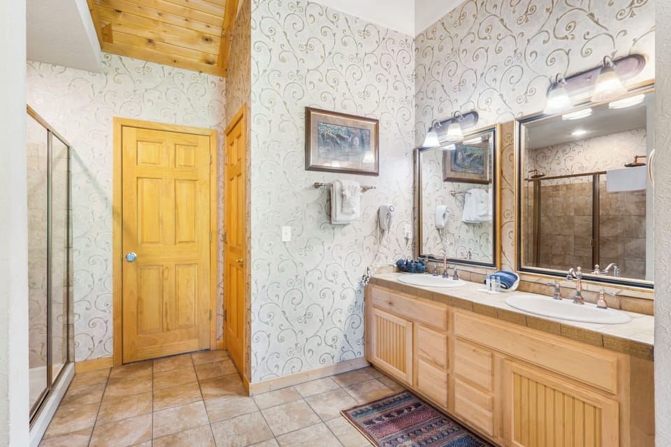 Upstairs Bedroom with Double Vanity and Double Shower with Copper Rainheads