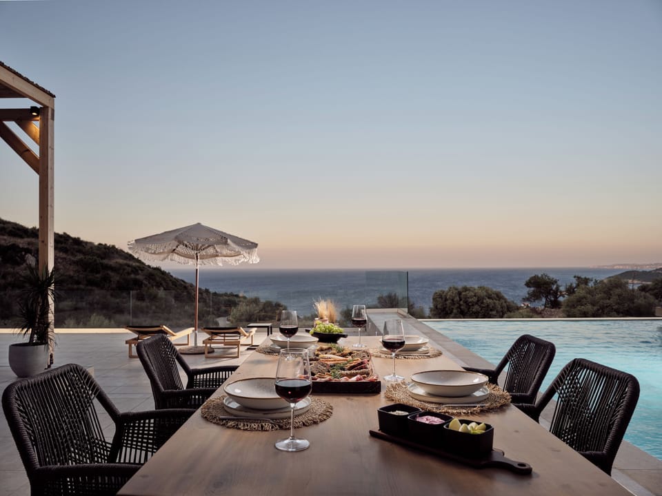 With an abundance of al fresco lounges.