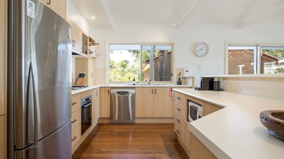 Latitude South Coast - vincentia holiday rentals full kitchen with fridge and oven