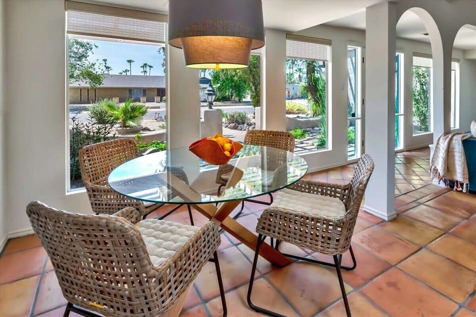 Breakfast Nook