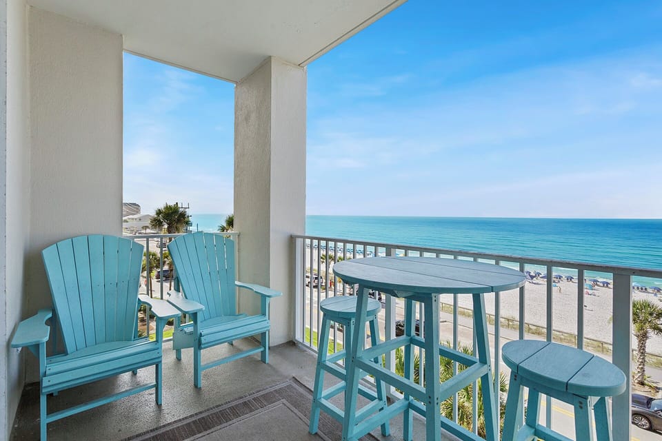23-Majestic-Sun-406A-Balcony-Alt