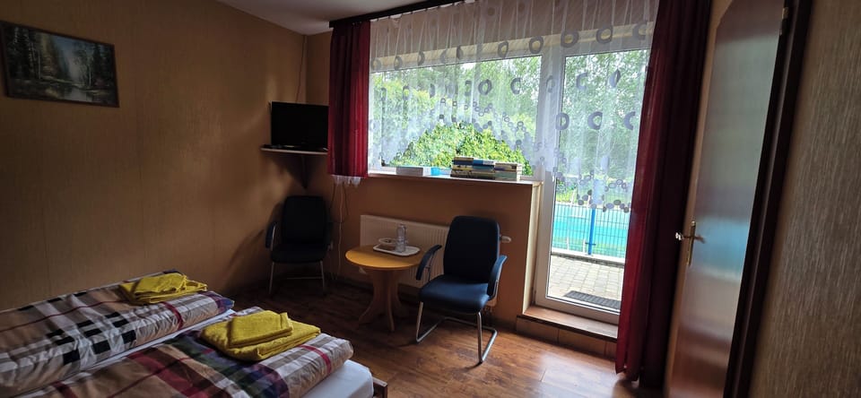 Comfort Double Room, 2 Twin Beds | Free WiFi, bed sheets