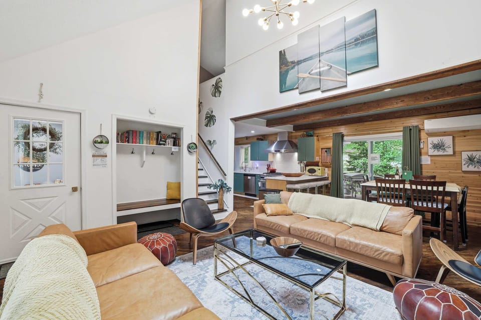 Cozy up by the fireplace with plush seating—the ultimate space for lounging with your family and friends. 🔥✨