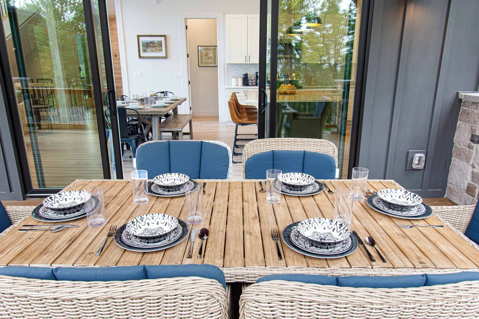 Outdoor dining at it's finest! With a view! 