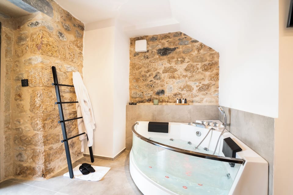 Cardamilia Suites Bed and Breakfast in Messenia