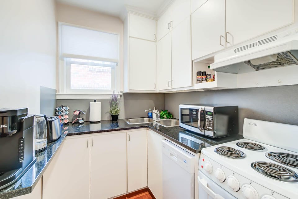 Enjoy the added convenience of preparing delicious meals whenever you choose during your stay with a complimentary coffee from our fully equipped kitchen, complete with a coffee maker.