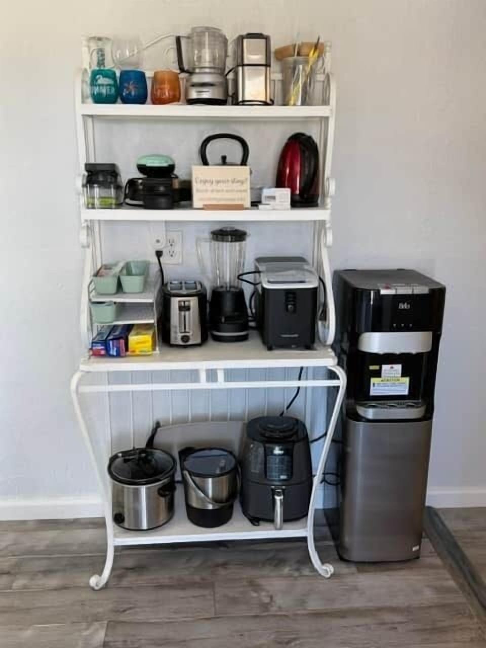 Small cooking appliances.