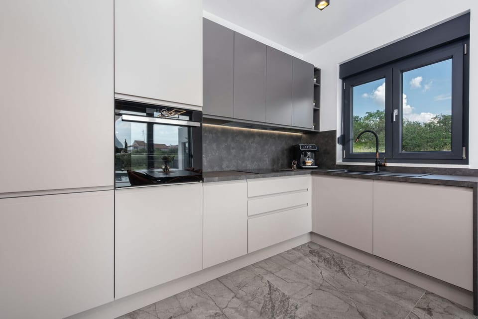 Villa, 4 Bedrooms, Private Pool, Mountain View | Private kitchen | Microwave, oven, dishwasher, coffee/tea maker