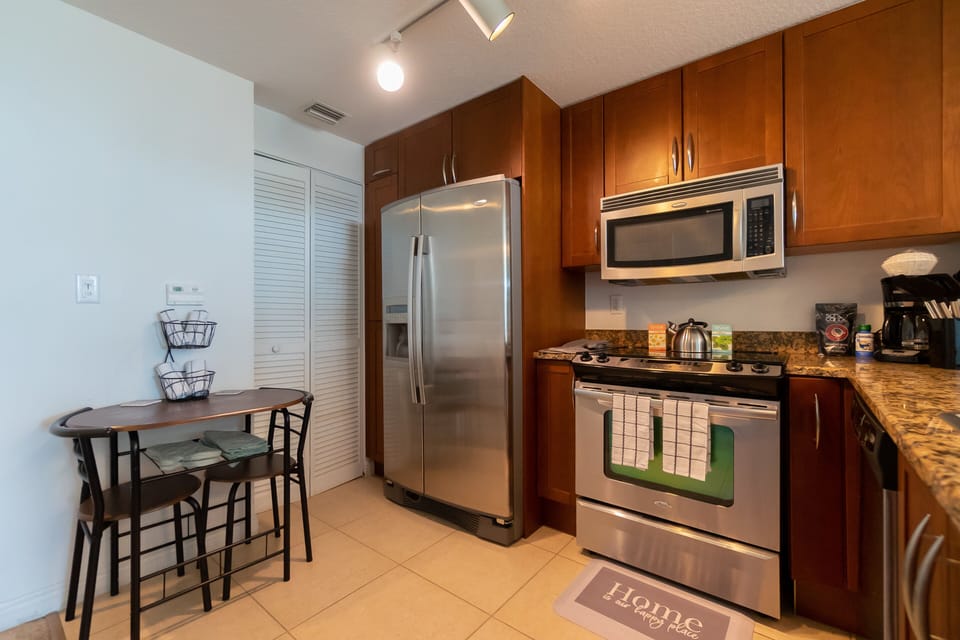 Condo (New Listing Casa Costa 314S Studio, B) | Private kitchen
