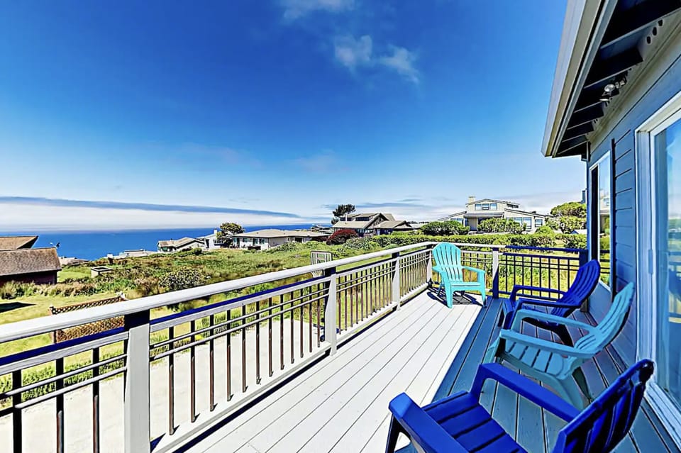 Balcony. Stunning view.