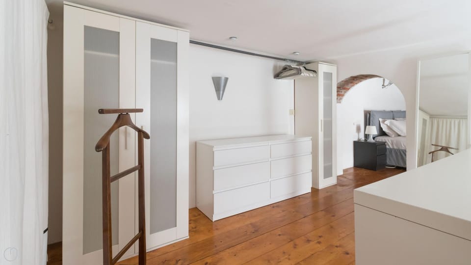 House | 1 bedroom