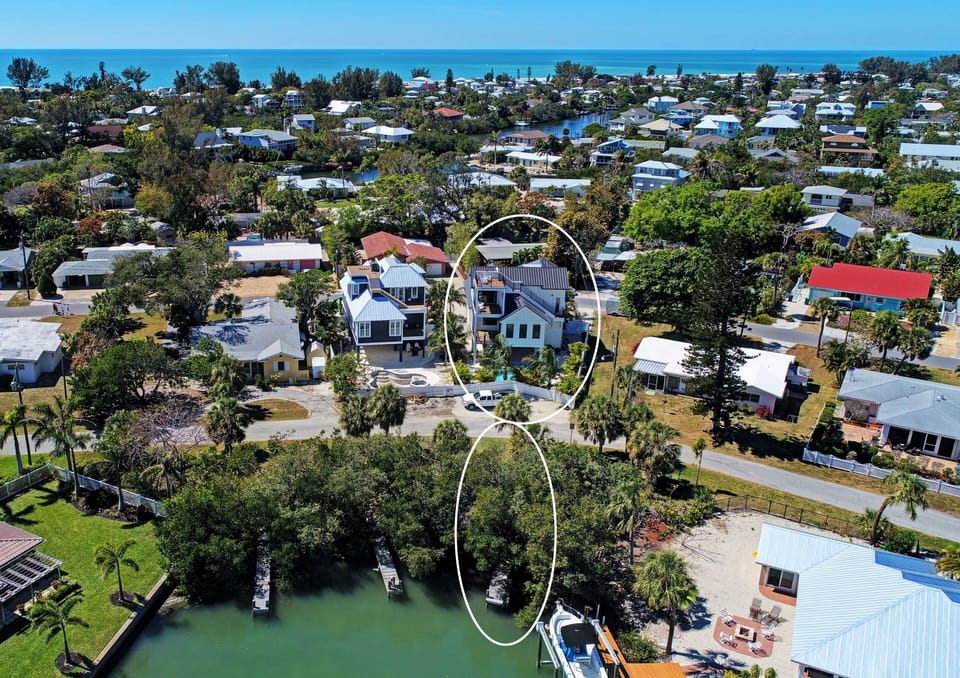House, 5 Bedrooms | Aerial view