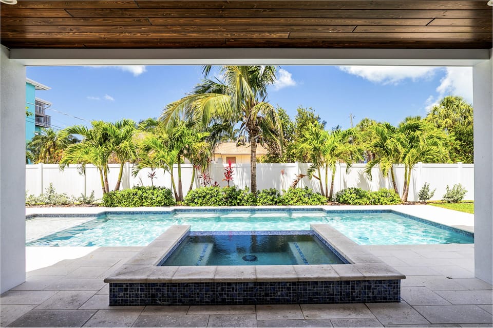 House, 4 Bedrooms | Pool | Outdoor pool, a heated pool