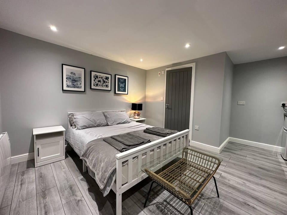 Apartment | 1 bedroom, iron/ironing board, free WiFi, bed sheets