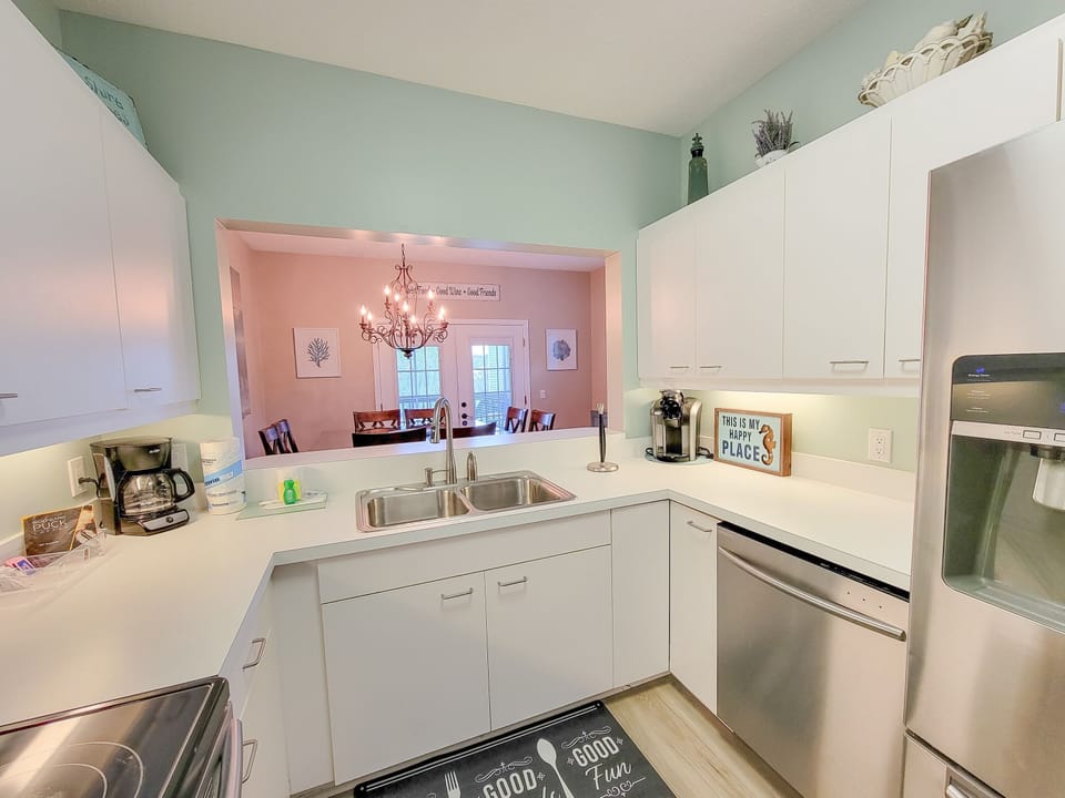 Villa, 3 Bedrooms | Private kitchen | Coffee/tea maker, fridge, oven, toaster