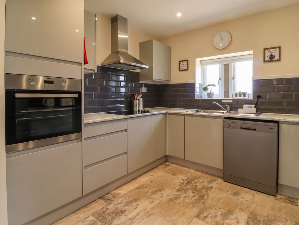 Fridge, dishwasher, electric kettle, toaster