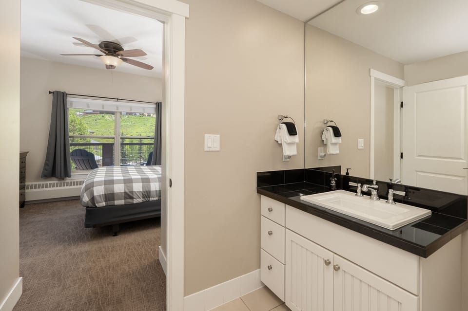 Bright and modern rooms