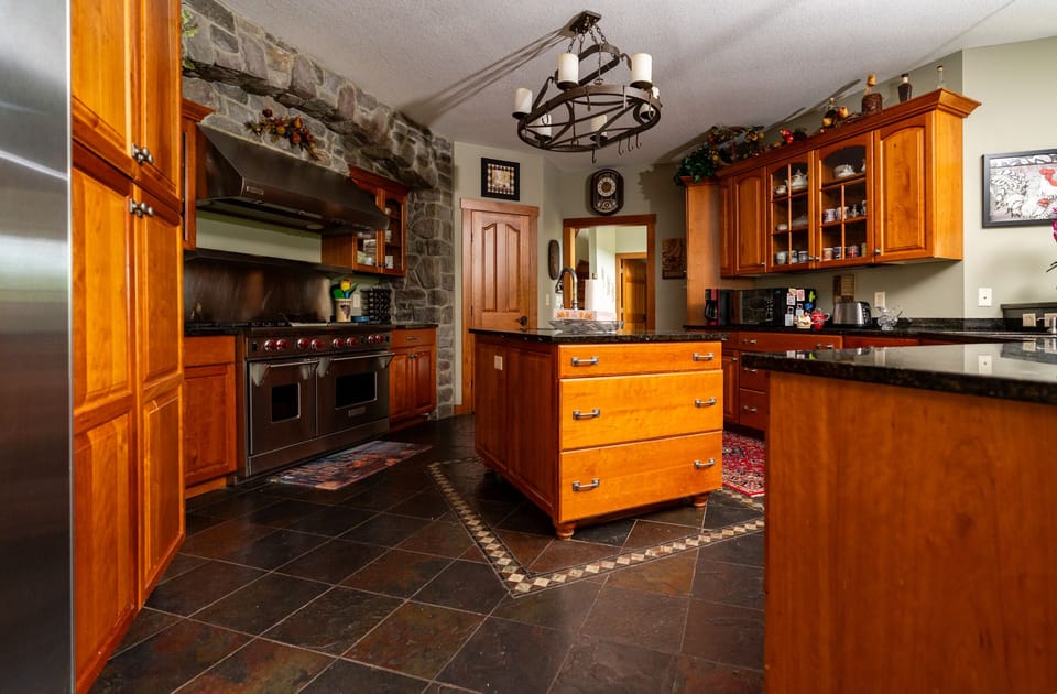 kitchen 18x17 sq ft