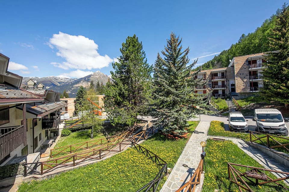 Family Apartment, 1 Bedroom, Balcony (Appartamento Pian dei Larici for 4) | Property grounds