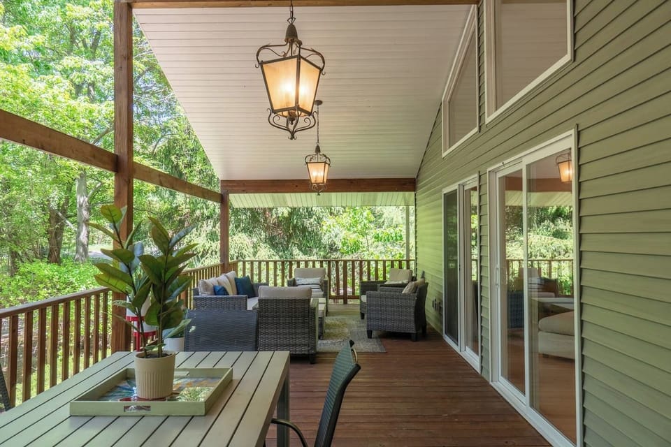Large, elevated deck with al fresco dining and ample seating