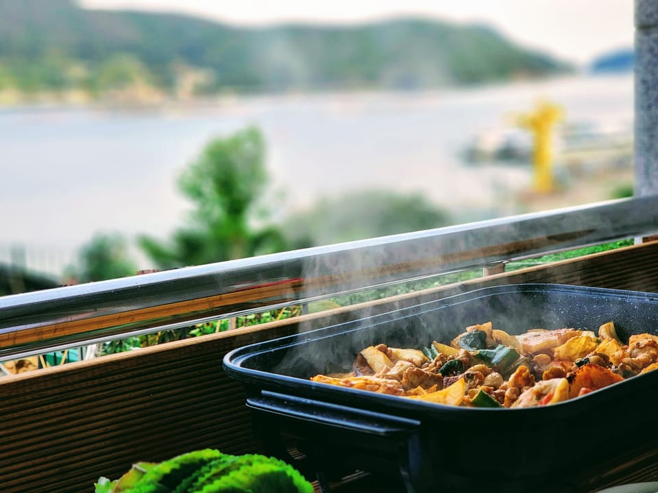 Morning coffee, sundowner or electric BBQ! Normal BBQ at your front door.