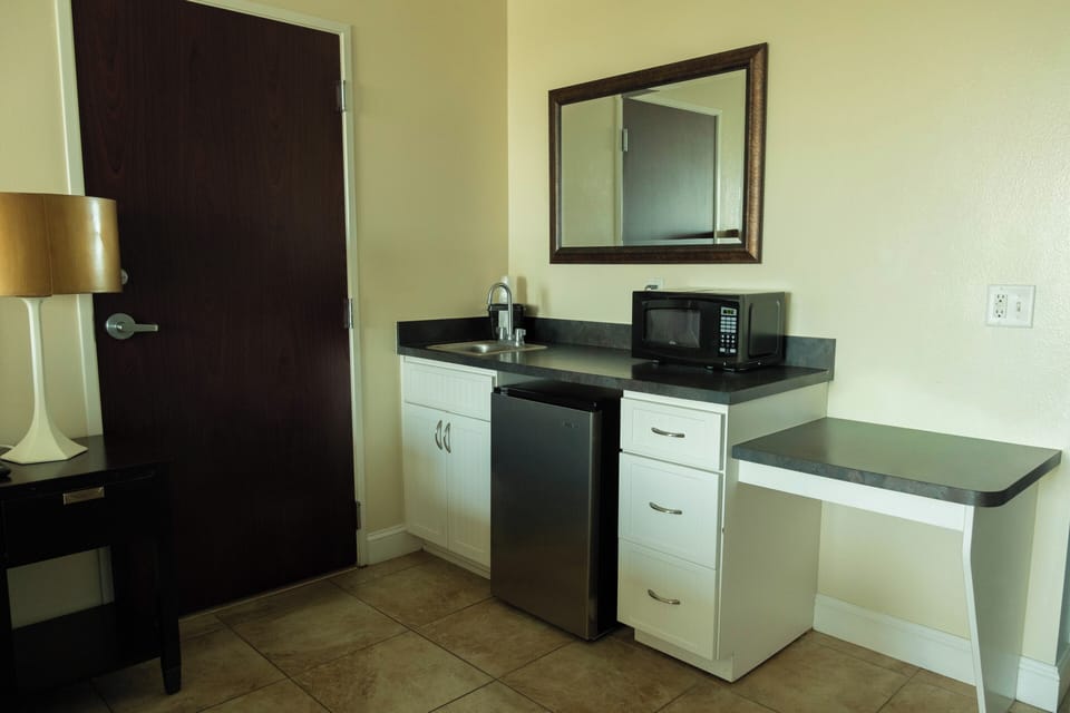 Room, 2 Queen Beds, Non Smoking | Desk, laptop workspace, iron/ironing board, WiFi (free)