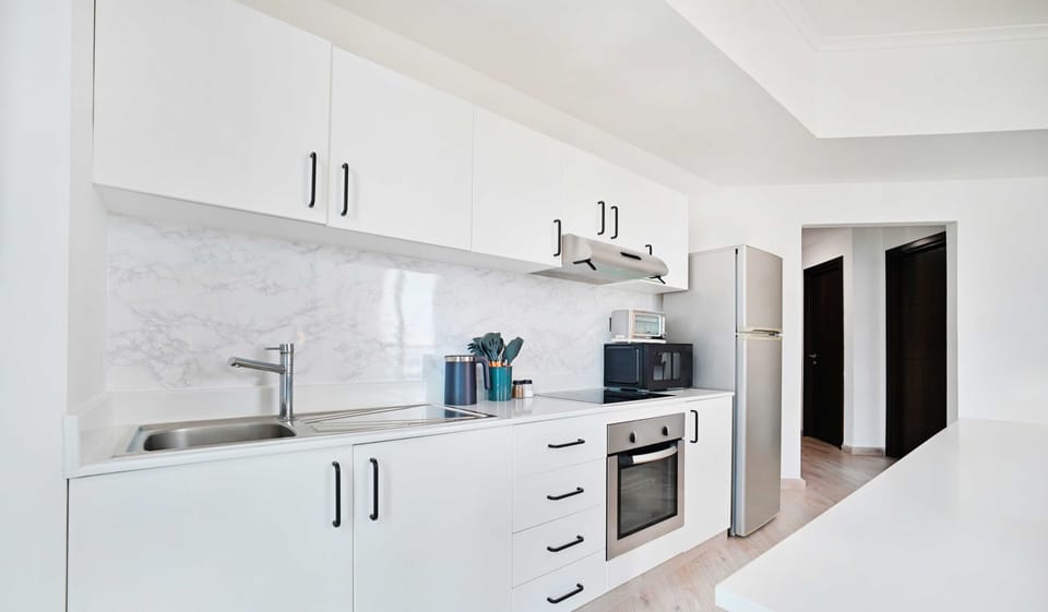 Apartment | Private kitchen | Fridge, microwave, oven, toaster