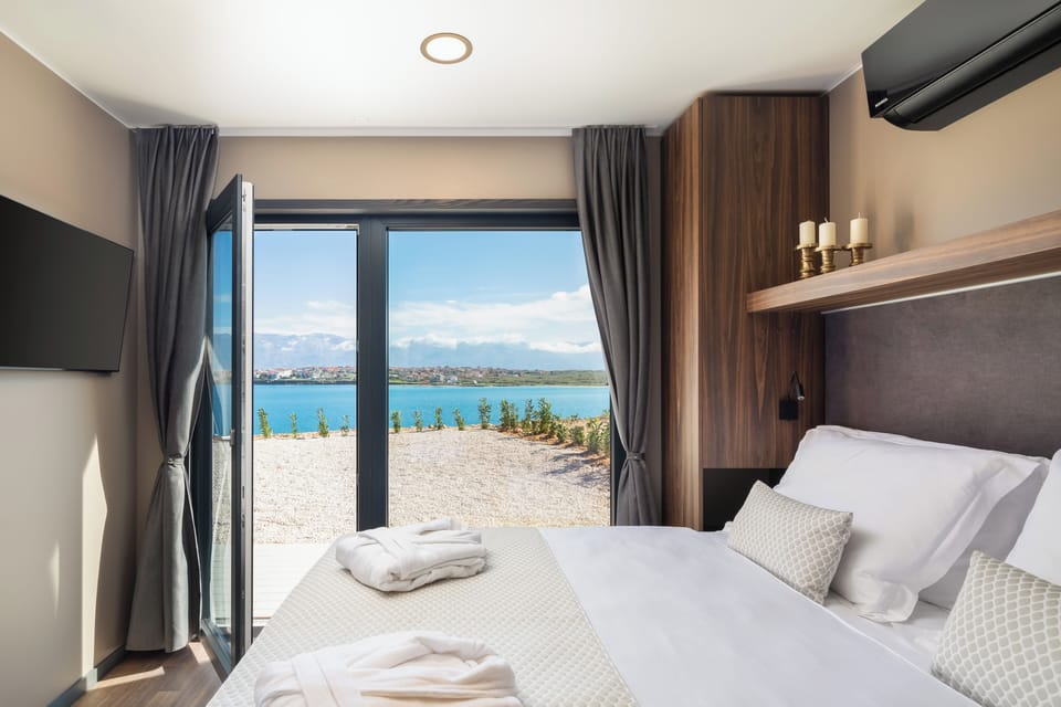 Avalona Luxury Mare Glamping Villa with Pool | View from room
