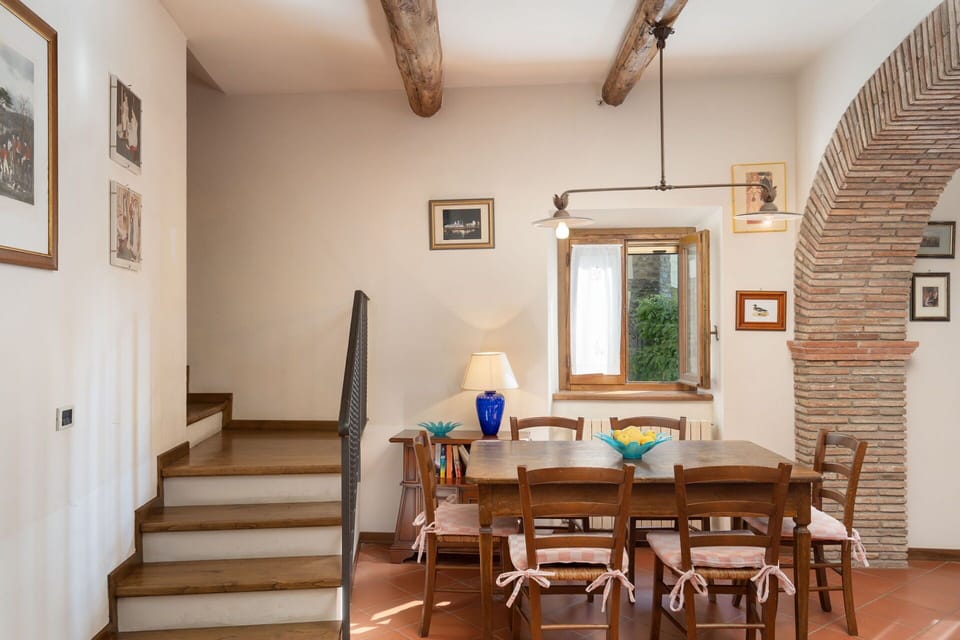 Amenities, Autumn, Dining Room, Room Detail, Spring, Summer