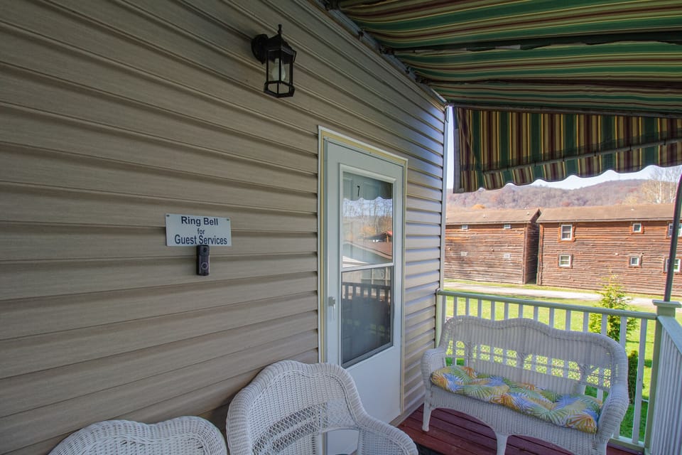 Stay In Ohiopyle - The Corbin - #7 - Outside