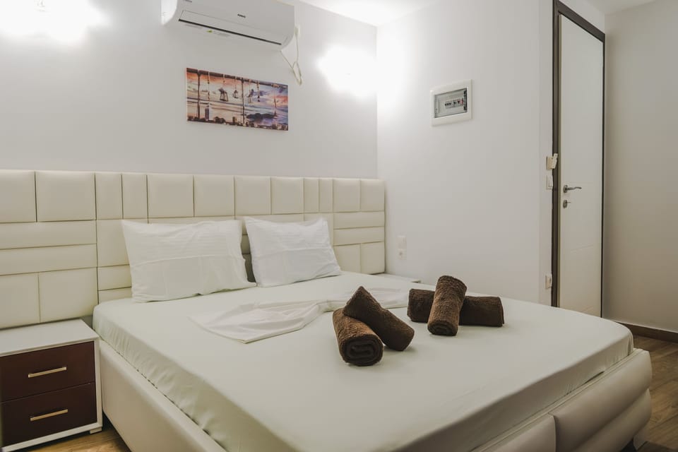 Double Room, Balcony | Soundproofing, free WiFi, bed sheets