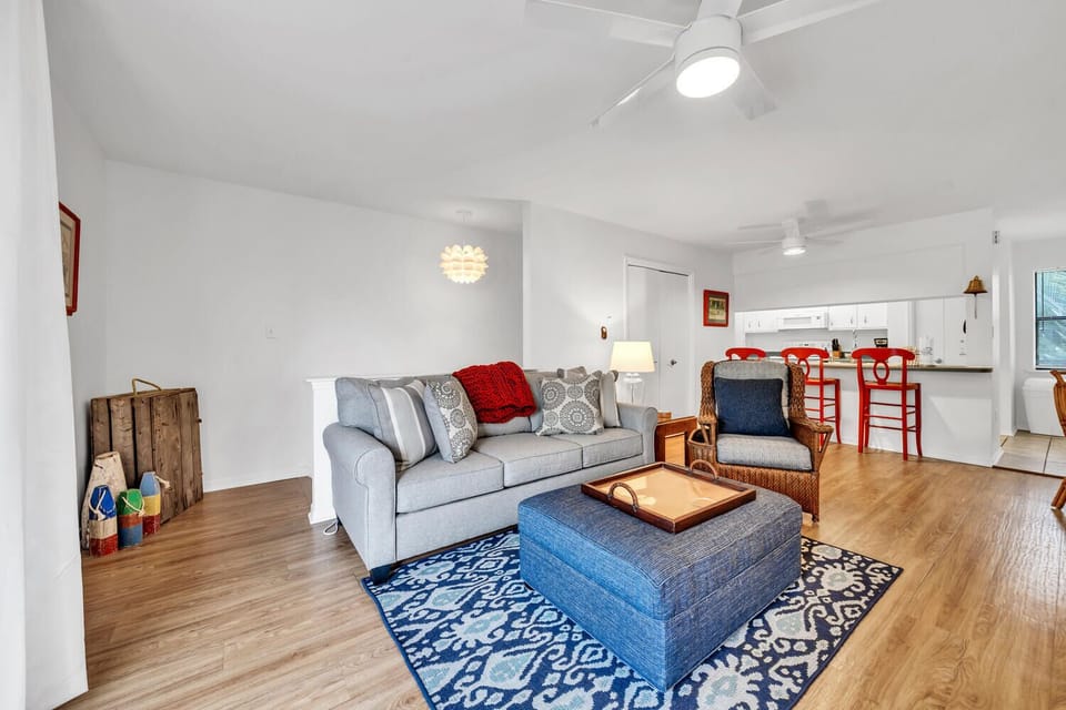 2nd floor loving room
