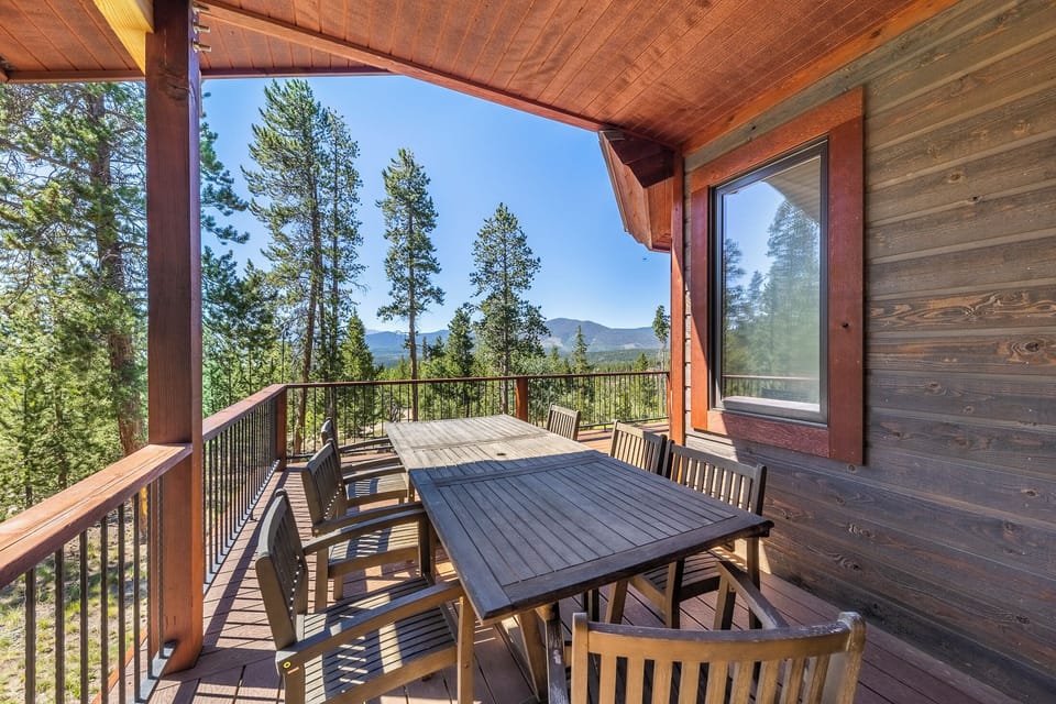 Deck - Beaufitul new dining table and gorgeous views