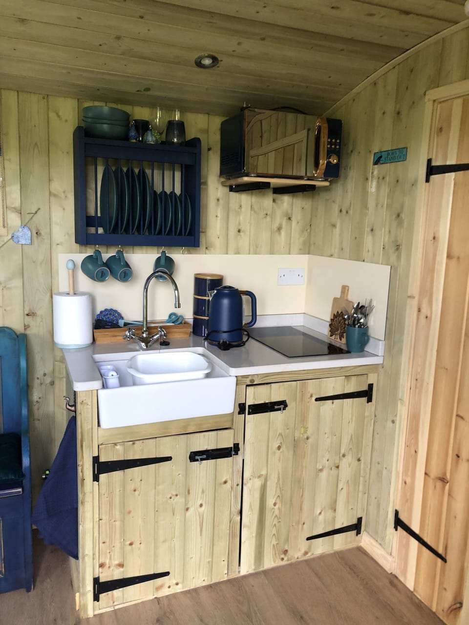 Cabin | Private kitchen | Fridge, microwave, stovetop, electric kettle