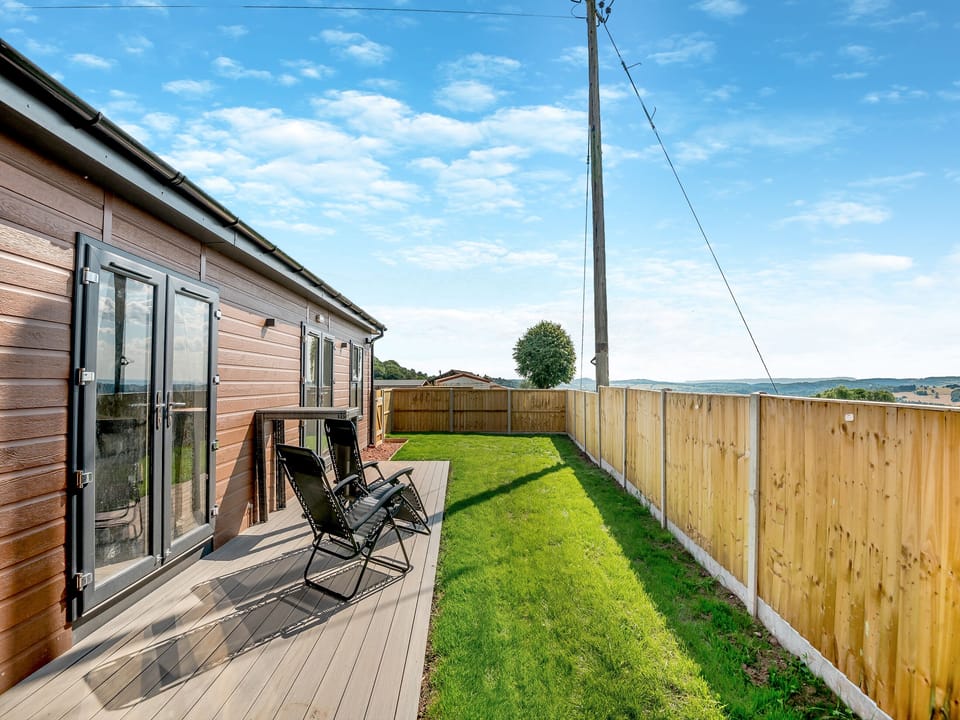 Sitting-out-area | West End Farm Lodge Alabaster, Ruardean, Forest of Dean