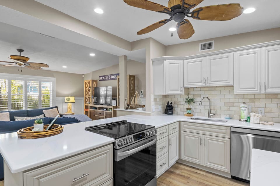 Fully equipped kitchen