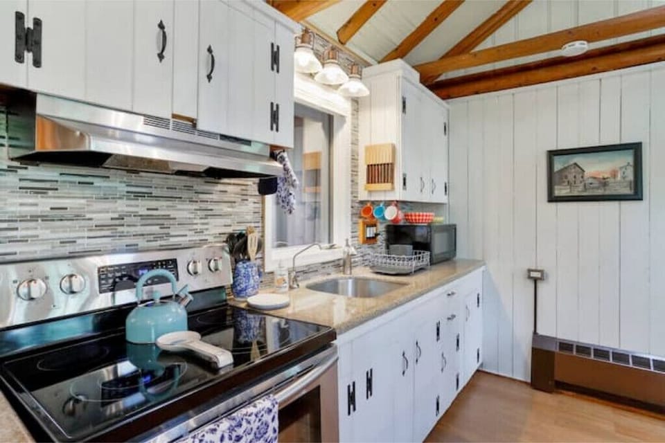 Kitchen ammenities