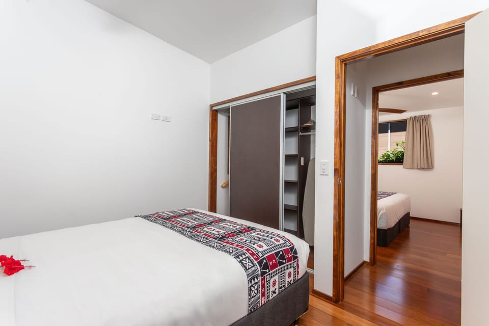 Comfort Suite | Iron/ironing board, WiFi (free), bed sheets