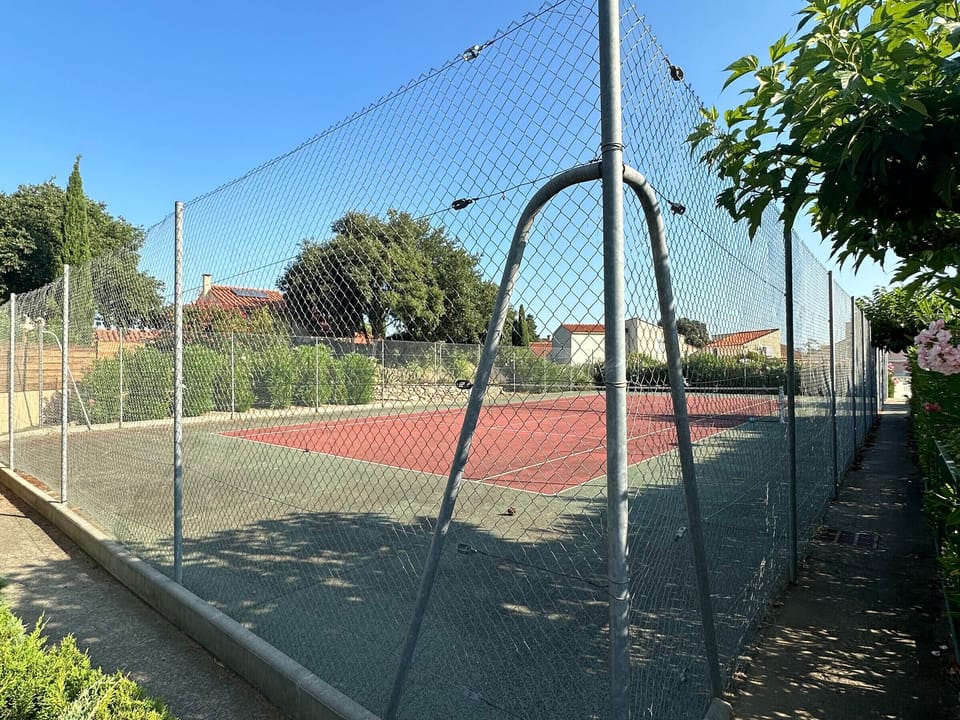 Sport court