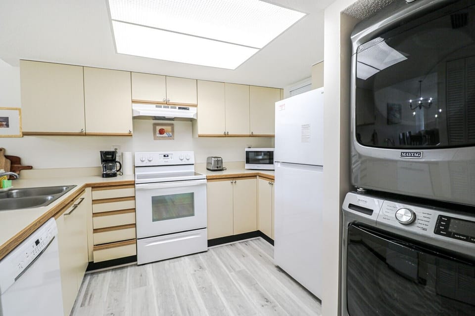 St. Augustine Beach Rentals Kitchen