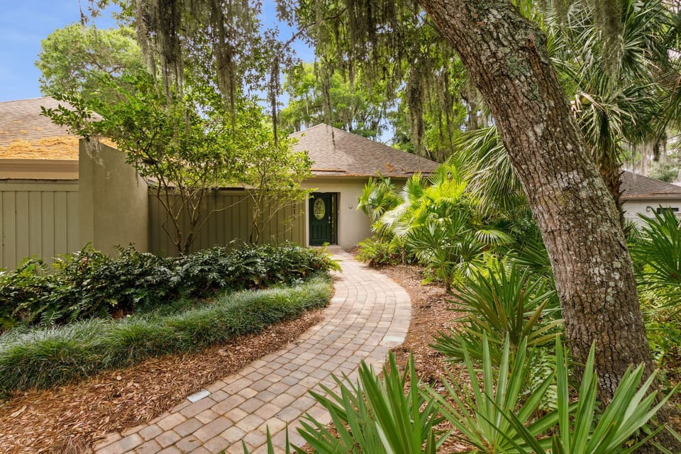 Walkway to Front Door