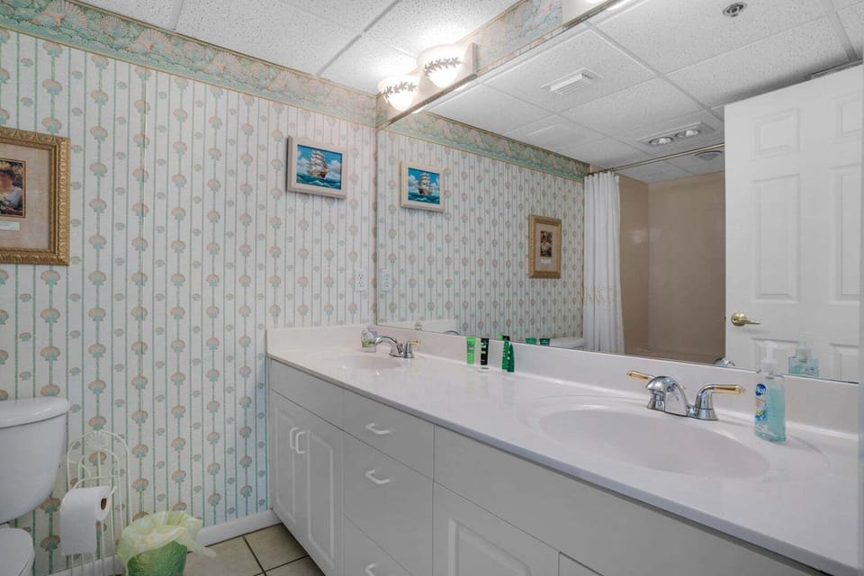 Guest bathroom