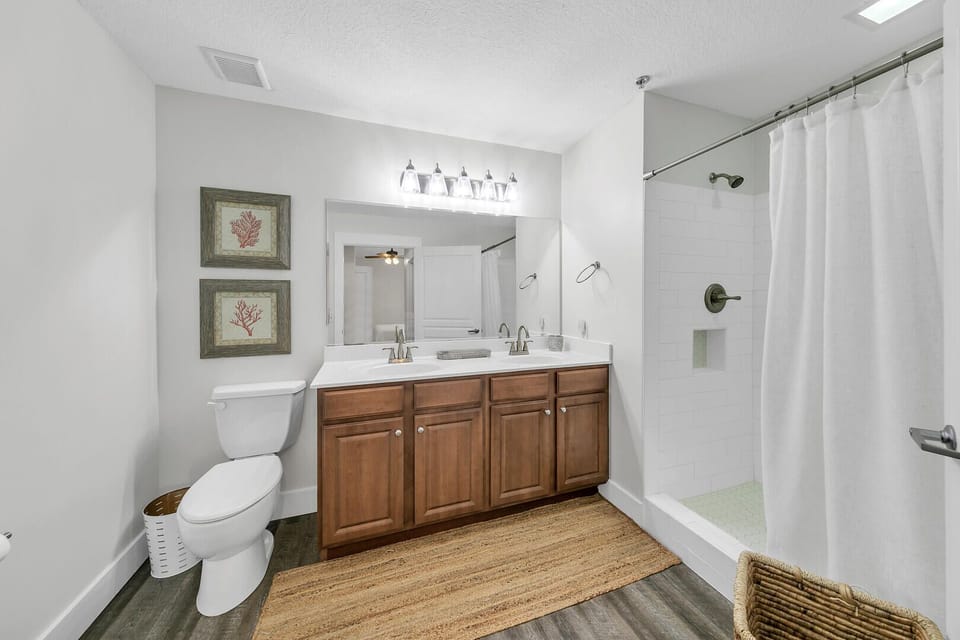 Large master bath with walk in shower & double vanity. Mexico Beach, FL