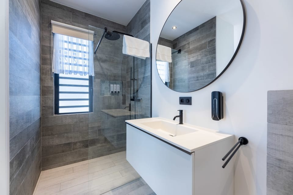 Bathroom I