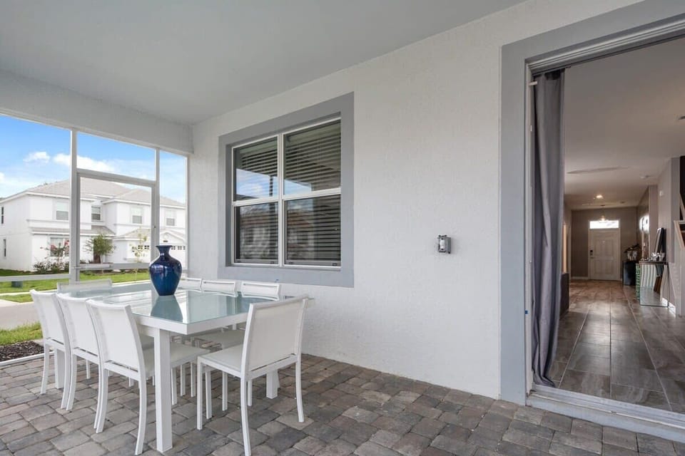 31-1575ObserverLane-31