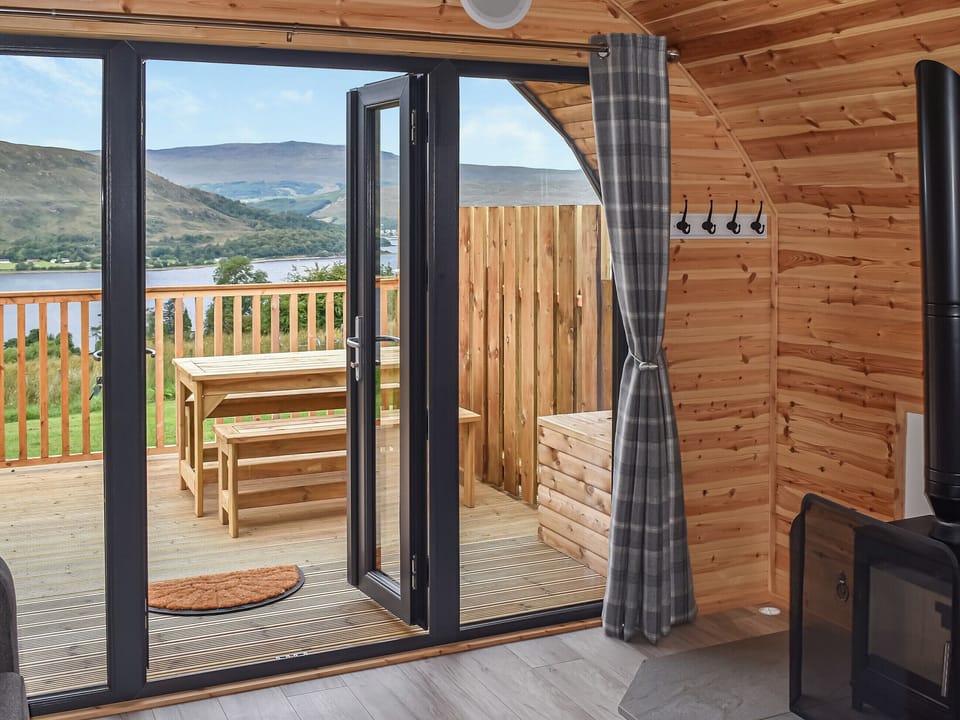 Open plan living space | Black Grouse - Dalaraban Luxury Pods, Fort William